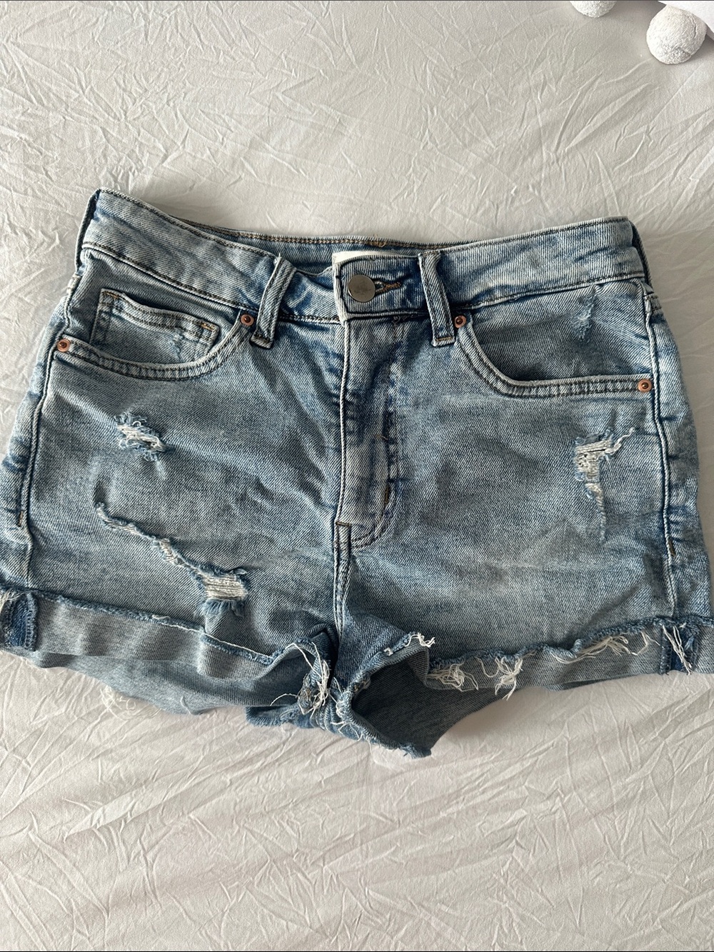 H&M Light Wash Distressed Denim Shorts